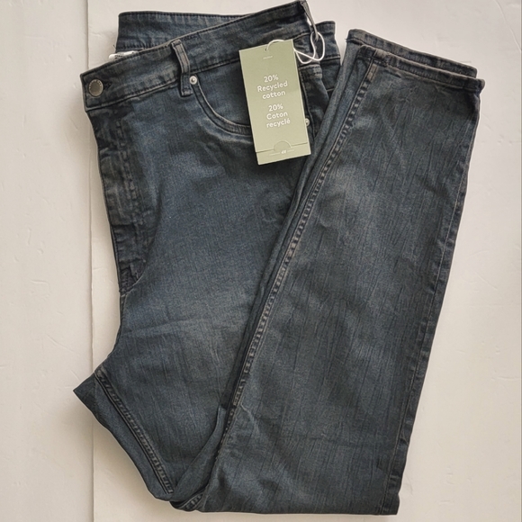 H&M Curvy Jeggings Ultra High Waist. US 20 - Picture 3 of 9